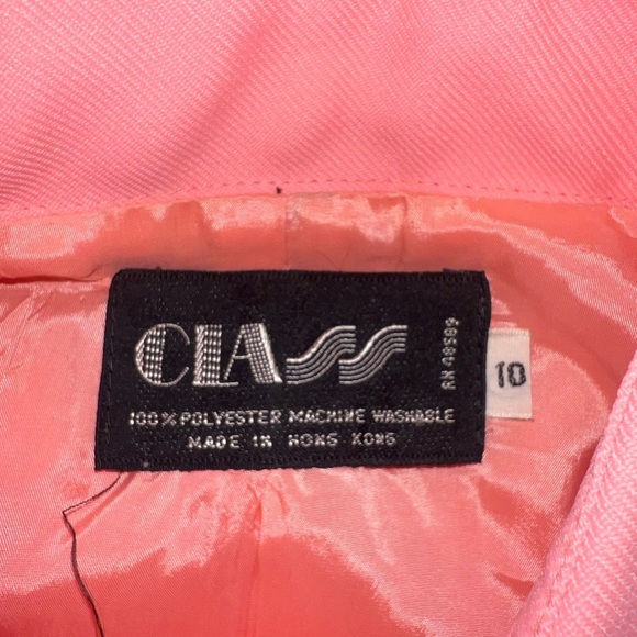 Vintage 70s Pink Collared Skirt Suit Set - Belted Waist - Picture 11 of 15